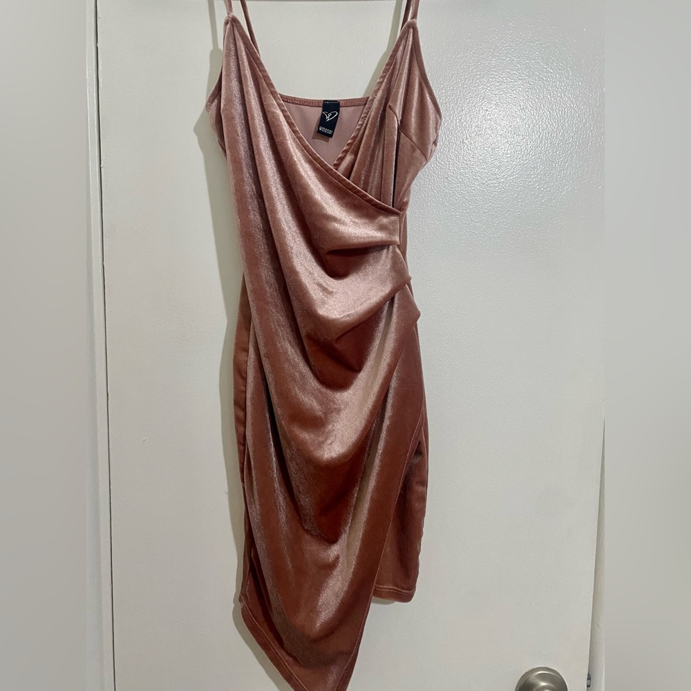 Pink velvet Windsor mini dress xs